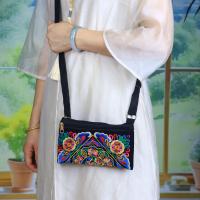 ราคา TEMU กระเป๋าสะพายข้างปักลายดอกไม้ชนเผ่า YIZHIXIU - กระเป๋าโทรศัพท์เบาสองด้านพร้อมสายปรับได้, ซิปปิด, และสีผสมสดใสสำหรับการออก (17592564807559)