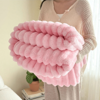ราคา TEMU ผ้าห่มขนกระต่ายเทียมหรูหรา 1 ชิ้น - อบอุ่นสำหรับโซฟา, สำนักงาน, กลางแจ้ง & การเดินทาง - ใช้งานได้สองด้าน, อบอุ่น & น้ำหนักเบา (17592656617007)