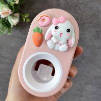 ราคา TEMU 1 ชิ้น ที่จ่ายยาสีฟันอัตโนมัติดีไซน์กระต่าย 3D, ที่วางของในห้องน้ำแบบติดกาว ไม่ต้องเจาะผนัง, เหมาะสำหรับห้องน้ำ คริสต์มาส/ฮัลโลวีนสุดเพอร์เฟค! (17592218166405)