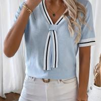 ราคา TEMU เสื้อสตรีคอวีแขนสั้นสีบล็อก สไตล์เก๋และหลากหลาย เหมาะสำหรับออกเที่ยวในฤไม้ผลิ ฤดูร้อน และฤไม้ร่วง (17595252874848)