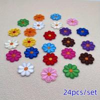ราคา 24 ชิ้น/ชุด - แผ่นแปะลายดอกเดซี่ สำหรับติดเสื้อผ้า ลายสีสันสดใส ปักลาย แผ่นแปะติด/เย็บติด แผ่นแปะสำหรับติดกระเป๋าเป้ หมวก กางเกงยีนส์ แจ็คเก็ต แผ่นแปะ (17592425509591)