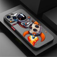 ราคา เคสโทรศัพท์ - เคสโทรศัพท์ลายนักบินอวกาศ ใช้ได้กับ Apple iPhone 11 ถึง 16 รวมถึง 7/8, SE, X/XS, XR, XS Max, 16 Pro Max, 15 Plus, 11 Pro, 12 Mini และ 7 Plus/8 Plus ดีไซน์ Soft Shell (17592930414954)