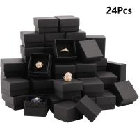 ราคา ชุดกล่องเครื่องประดับ 24 ชิ้น แผ่นโฟมรองรับ เหมาะสำหรับใส่แหวนและต่างหู ทำจากกระดาษคราฟท์สีดำ (17593148506816)