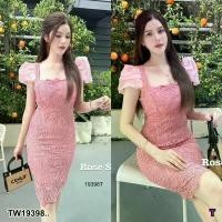 ราคา Garden Clothes ชุดเดรส เดรสเสื้อคอเหลี่ยม แขนพอง กระโปรงทรงสอบ .. สีชมพู (1732225607560039103)