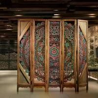 ราคา ฉากกั้นห้อง ฉากไม้ ฉากไม้กั้นห้องแบบล้านนา ฉากเสริมฮวงจุ้ย ฉากพับกั้นห้อง ฉากไม้กั้นห้อง ที่กันห้อง ฉากไม้แกะสลัก LuckyThailand (1729695067403225711)