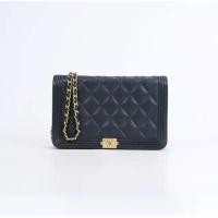 ราคา (Second-hand) CHANEL Boy Woc Holo 25 ( used ) (1731112274213047294)