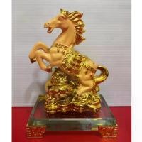 ราคา แนะนำ ม้า ม้ามงคล ม้ายกขา กระถางสมบัติ เหยียบสมบัติ เสริมดวง งานเรซิ่นพ่นทรายทอง สูง 5.2 นิ้ว แก้ปีชง 66 (1731402535090750631)