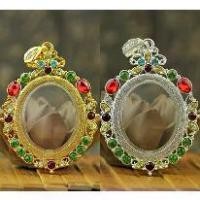 ราคา พระเครื่อง พระปิดตา พระปิดตา คนกินเล็ก โชคร้าย พระเครื่อง ขุนแผน ผงพรายกุมาร ปี 58 พระยอดขุนพล ของ แท้ (1731318509561874256)
