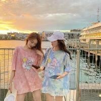 ราคา เสื้อยืดแขนสั้นลายการ์ตูน มาใหม่สำหรับฤดูร้อนปี 2568 ทรงหลวม สไตล์เกาหลี เหมาะสำหรับนักเรียน มัดย้อม เสื้อผ้าผู้หญิง การค้าต่างประเทศ แฟชั่น เสื้อ อินเนอร์ แขน ยาว เสื้อ ฟอก (1731311950192871010)