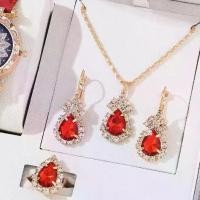 ราคา ชุดเครื่องประดับเจ้าสาว มาใหม่ ประกอบด้วย สร้อยคอ ต่างหู และแหวน รูปหัวใจและรูปทรงหยดน้ำ ประดับเพชร ชุดสามชิ้น ขายตรง เหรียญ รุ่น แรก หลวง พ่อ เงิน วัด ดอน ยาย หอม (1731391248515565089)