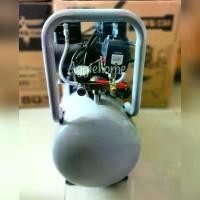 ราคา JET ปั๊มลม รุ่น HAWK-250 3แรงม้า 220V ขนาด 50ลิตร OIL FREE AIR COMPRESSOR (HIGH SPEED) ปั๊มลม ออยฟรี เสียงเงียบ เครื่องมือช่าง เครื่องปั๊มลม สูบลม (1731720502159772229)