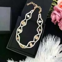 ราคา สร้อยคอ หัวขวดน้ำหอม สไตล์คลาสสิก วัสดุทองเหลือง Rhinestone พร้อมไข่มุกสองชั้นและการออกแบบรูปดาวห้าแฉก สร้อยข้อมือ (1731748571367639760)