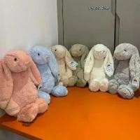 ราคา ตุ๊กตากระต่ายน้อยขี้อาย บอนนี่ เจลลี่แคท ของเล่นยัดไส้ สัตว์ กระต่ายหูยาว หมอนใส่สบาย ผลิตในสหราชอาณาจักร อาหาร บ้านบาร์บี้ นม ปลอม บ้าน ของ เล่น ขนาด ใหญ่ enhypen doll บ (1731473047430006681)