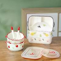 ราคา กล่องอาหารกลางวันสีเซรามิกคุณภาพสูง Underglaze แบ่งออกเป็น 3 ช่อง พร้อมฝาปิด ไมโครเวฟปลอดภัย เครื่องใช้บนโต๊ะอาหารที่ปลอดภัยสำหรับเด็ก ปิ่นโต ตรา จรวด 3 ชั้น กล่อง อาหาร (1731328508778612187)