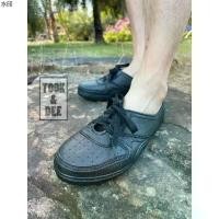 ราคา แนะนำ ส่งไว !!! ราคาถูก !!! MOKI รองเท้ายางปุ่มสตั๊ด สตั๊ดดอย ใส่เดินป่า ปีนเขา ก่อสร้าง (1731404430477330228)