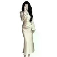 ราคา เดรสผู้หญิง สีขาวออฟไวท์ ดีไซน์ใหม่ สไตล์หางปลา กระโปรงยาว Dress Women Clothing เสื้อผ้า (1731655853605226500)