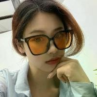 ราคา แว่นกันแดด สไตล์วินเทจ สำหรับผู้หญิง สีส้มและสีเหลือง เหมาะสำหรับสไตล์ดาราอินเทอร์เน็ตและสตรีทแฟชั่น กรอบใหญ่ สไตล์เกาหลี สตั๊ดแนวนอน ป้องกันรังสียูวี แว่นตาอินเทรนด์ (1731686060030330016)