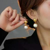 ราคา ต่างหูแฟชั่น ต่างหู กระดุมหูดอด เทรนด์ เรียบหรู ปี 2024 [COD] (1730164368920643716)