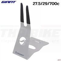 ราคา customShop92 แบบพกพา ขาตั้งจักรยานเสียบข้าง GIANT Bike Stand เสือหมอบ เสือภูเขา รองรับล้อ 26 27.5 700C กลางแจ้ง Sport ออกกำลังกาย กีฬา (1731524599652846423)