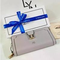 ราคา ชุดของขวัญสำหรับสาวๆ กระเป๋าสตางค์ LYN 5 สี เเบบถือ ใบยาว ทรงเหลี่ยม เเบบใหม่ทรงสวย อุปกรณ์ กล่อง ถุงผ้า ป้ายราคา (1731570970582090766)