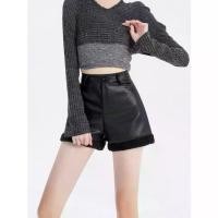 ราคา กางเกงขาสั้นผู้หญิง มาใหม่ สีดำ เอวสูง สไตล์สาวฮอต กางเกงรองเท้าบูทหนัง ขากว้าง สลิมมิ่ง เหมาะสำหรับฤดูใบไม้ร่วงและฤดูหนาว กางเกงขาสั้นลำลอง (1731672120690969358)