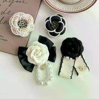 ราคา เข็มกลัดดอกคามิเลีย, สไตล์ชาแนล, ทันสมัย, หรูหรา, ราคาไม่แพง, เข็มกลัด, สำหรับผู้หญิง, เครื่องประดับเสื้อผ้า, ดีไซน์เฉพาะ, สไตล์เรโทร (1731997547451681080)