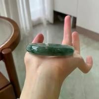 ราคา สร้อยข้อมือ Jadeite เหมืองเก่าเมียนมาร์ แบบน้ำแข็ง กำไลธรรมชาติ สำหรับผู้หญิง สมรสโนเบิล สร้อยข้อมือหยกวงกลมเต็ม ของขวัญ (1731365358251508922)