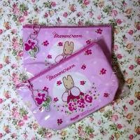 ราคา (พร้อมส่ง) กระเป๋า sanrio Marron Cream กระเป๋าอเนกประสงค์ กระเป๋าดินสอ กระเป๋าเครื่องสำอาง ลาย มารอนครีม Sanrio (1731269635382216164)