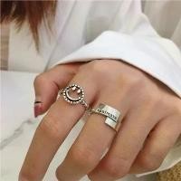 ราคา แหวนเปิด สไตล์วินเทจ หน้ายิ้ม สไตล์เกาหลี เรียบหรู น้ำหนักเบา ดีไซน์ไม่ซ้ำใคร แหวนพิ้งกี้ กล่อง จุ่ม พวงกุญแจ โคนัน jewelry mystery jar สร้อย คอ หนัก 2 สลึง 18 လ က ် (1731413431392502951)