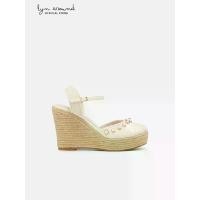 ราคา Lyn around - รองเท้าส้นเตารีด Barbrella (A25S1WH013) (1732272565369538761)