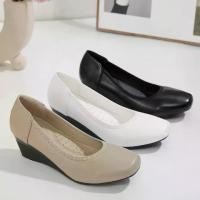 ราคา Pudding รองเท้าส้นเตารีด รอฃเท้าทำงานเพื่อสุขภาพ (1729997397658077304)