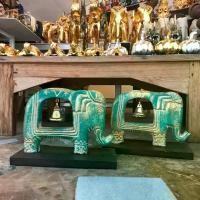 ราคา COD ช้างกระดิ่งสีเขียวปัดทอง 2 ตัว ช้างกระดิ่ง รวมฐาน สูง 7 นิ้ว เสริมฮวงจุ้ย ช้างมงคล ของตกแต่ง ตุ๊กตาไม้ ช้างไม้แกะสลัก (1731849728424512406)