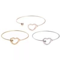 ราคา สร้อยข้อมือหัวใจถึงหัวใจ, แฟชั่นสไตล์เกาหลี, บุคลิกภาพ, กำไลเปิดหัวใจอินเทรนด์, สร้อยข้อมือหัวเข็มขัดหัวใจอเนกประสงค์, สำหรับผู้หญิง กำไล em กํา ไล ข้อ มือ ข้อ มือ ตะปู (1732093635569879842)
