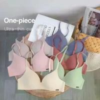 ราคา บราไร้โครง คอลเลคชั่นเซ้าท์มาริโอ คาบสมุทรอังกฤษ คัพสามเหลี่ยม บางและระบายอากาศได้ สีเขียว เหมาะสำหรับสาวๆ บราซอกเนียนนุ่ม ชิ้นเดียว sports bra gymshark onyx v5 gymshark onyx สป (1731472887955358980)
