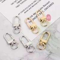 ราคา พวงกุญแจโลหะ 10 ชิ้น หัวเข็มขัดสุนัข ตะขอเกี่ยว พวงกุญแจล็อบสเตอร์ วัสดุโลหะผสมสังกะสี ตะขอเกี่ยวกระเป๋า งานฝีมือศิลปะ DIY อุปกรณ์เครื่องประดับ (1730272755594857364)