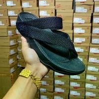 ราคา รองเท้าFitflop สลิงดำจุดม่วง ของแท้พร้อมกล่อง (1729761113897601680)