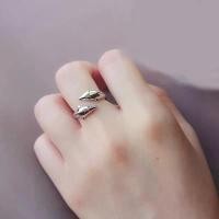 ราคา แหวนปรับได้, แฟชั่นผู้หญิง, ดีไซน์เปิดสำหรับคนรักปลาโลมา, แหวนชุบเงิน, การออกแบบเฉพาะ, แหวนนิ้วชี้เรียบง่าย, สำหรับผู้หญิง หมอน นก กระแต แต้แว้ด สร้อย ล็อกเก็ต พ่อแม่ (1732318154124397179)
