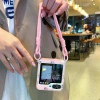 ราคา เคสโทรศัพท์ Case for Samsung Z Flip5, หนังพรีเมี่ยม, สาวน่ารักสีชมพู, พร้อมกระเป๋าซีล, สายคล้องคอแกนยึดข้อมือ, เหมาะสำหรับผู้หญิง, Zflip6 กระเป๋า (1731249596248655698)