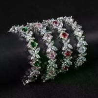 ราคา สร้อยข้อมือเพทายกลีบดอกไม้, สไตล์ยุโรปและอเมริกาใหม่ข้ามพรมแดน, คุณภาพระดับไฮเอนด์, สำหรับผู้หญิง, ฝังกลีบดอกไม้, สร้อยข้อมือเพทายสุดหรู, ขายส่ง เลส ข้อมือ หลวง พ่อ รวย เครื่ (1731806343841744345)