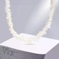 ราคา สร้อยคอเปลือกหอย, การออกแบบที่ไม่สม่ำเสมอ, สำหรับผู้หญิงและผู้ชาย, สไตล์ชาติพันธุ์โบฮีเมีย, เปลือกหอยสี่เหลี่ยมธรรมชาติ, สร้อยคอโซ่ลูกปัด, โชคเกอร์วันหยุดฤดูร้อน สร้อย ผู้ ชาย ใส (1731822319763162990)