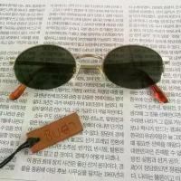 ราคา แว่นกันแดดวินเทจ, เก่า 90s, แว่นตาย้อนยุคกรอบเล็ก, กรอบสีเงิน, เลนส์สีดำวินเทจ, หายาก, ไม่มีเอฟเฟกต์เพิ่มเติม, ข้อเสนอโดยร้านชินตู (1731349222631836244)