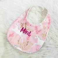 ราคา ส่วนลดราคาถูกและใช้งานง่าย ผ้ากันน้ำลายปักชื่อ ผ้ากันเปื้อน ผ้าซับน้ำลาย (1731748192667141454)