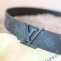 ราคา pfkshop033 Louis Vuitton เข็มขัดอุปกรณ์เสริมหรูหราคุณภาพสูงเกรดสูงสุดเทียบกับ เข็มขัดแบบใช้สองด้าน40มมlv เข็มขัดหนังแฟชั่นผู้ชายเข็มขัดแบบพลิกกลับได้พร้อมกล่องต้นฉบับชุด 3m ผงซัก (1731573711258551318)