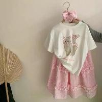 ราคา COCO ROOM ชุดเซ็ทเด็กผู้หญิง เสื้อยืดลายน้องแมว ติดโบว์+กระโปรงยาว ลายสก็อต (1617) (1731523372924241242)