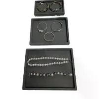 ราคา ถาดกำมะหยี่ถาดเรียบถาดโชว์สินค้า พร้อมส่งกล่องกำมะหยี่ใส่เครื่องประดับ กล่องใส่เครื่องประดับ เก็บ แหวน ต่างหู สร้อยมือ คอ จี้ เพรชทอง พลอย ของชำร่วย (1731381060083878633)