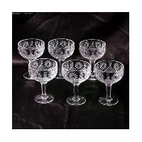 ราคา แก้วมีก้าน BMIC95 ลายดอกไม้ ( แพ็ค 6 ใบ ) - พานแก้ว แก้วไอศกรีม ลายคริสตัล เจียระไน สำหรับตกแต่งในบ้าน โต๊ะหมู่บูชา เสริฟขนมหวาน ไอศกรีม ไหว้หรือบูชาพระ รองกรวดน้ำ วางเครื่องบูชา (1729705370057018292)