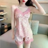 ราคา ชุดนอนผ้าไหมแขนสั้นฤดูร้อน สำหรับผู้หญิง ชุดทูพีซ วัสดุผ้าไหมน้ำแข็งเซ็กซี่ กางเกงขาสั้นบาง ชุดเลานจ์ ปี 2025 ชุด นอน โยธา แม่ ไข่ ขาว ชุด นอน สีม่วง ชุด นอน ผ้า แพร ไ (1731767819883874270)