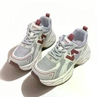 ราคา [พร้อมส่ง] Hot sales รองเท้าผ้าใบผู้หญิง นุ่มและระบายอากาศรองเท้าวิ่ง ผ้าตาข่าย พื้นหนารองเท้าลำลอง เสริมส้น5ซม (1731775106229110379)