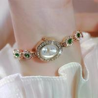 ราคา นาฬิกาโซ่ผู้หญิง UTHAI แบรนด์หรูราคาไม่แพง สร้อยข้อมือสายรุ้งโบราณ นาฬิกาข้อมือ กันน้ำ แฟชั่นสตรี นาฬิกาควอทซ์ ปี 2024 (1732192872005667723)