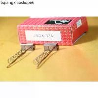 ราคา made in japan แปรงถ่าน สำหรับไดชาร์จ (ตะกร้อ) ขนาด 5x7x14.5 mm. FCC JNDX-37A TRIS Inc. (เทียบเท่า BX215 ) (1731904334521468426)